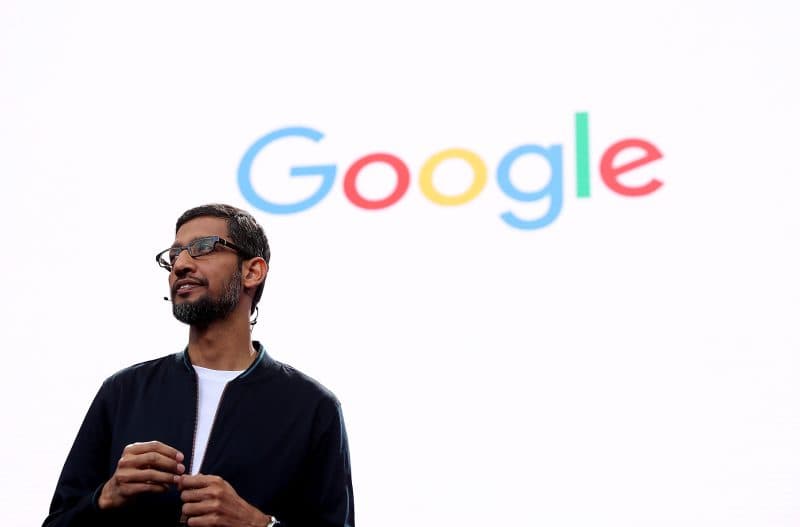 "Chiedevo a Google come riparare un rubinetto o calmare un bimbo che piange": la lettera del ceo Sundar Pichai per i 25 anni del motore di ricerca