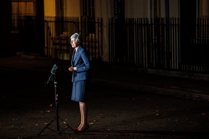 Mai dire May se c'è di mezzo la Brexit, ecco cosa possono fare ora gli investitori