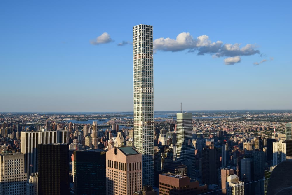 New York cambia volto: si moltiplicano i grattacieli "a matita" per super-ricchi