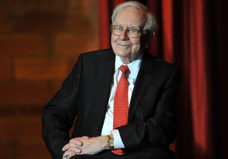 Warren Buffett dona 4,1 miliardi: ora metà delle sue azioni Berkshire Hathaway sono andate in beneficenza
