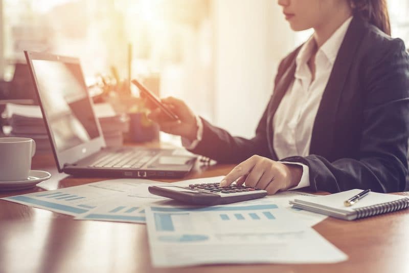 Nelle pmi italiane ci sono ancora poche donne manager. E il gap retributivo ha raggiunto gli 8.000 euro