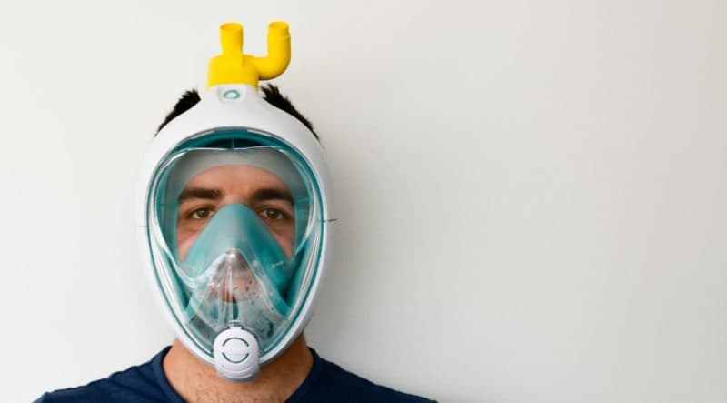 Combattere il virus con una maschera da snorkeling: Isinnova riceve il Mother Teresa Award