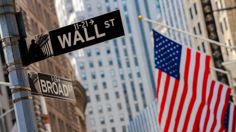 Le migliori (e peggiori) 10 azioni di Wall Street nei primi 100 giorni di Trump