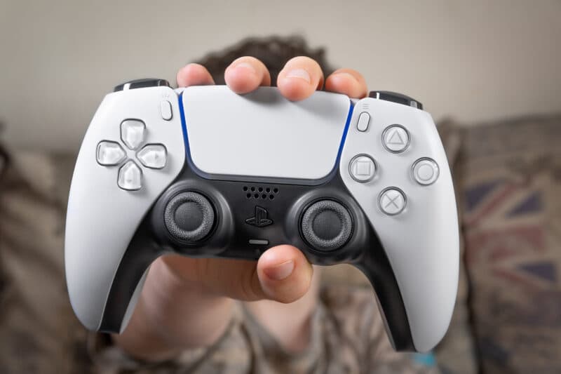 Recensire la nuova PlayStation 5 per 1.000 dollari: ecco l'offerta di lavoro per gamer esperti