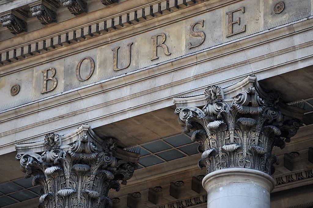 Chi è Delphine d'Amarzit, la prima donna a capo della Borsa di Parigi
