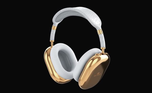 Caviar firma le AirPods Max extralusso in oro 18 carati e pelle di coccodrillo