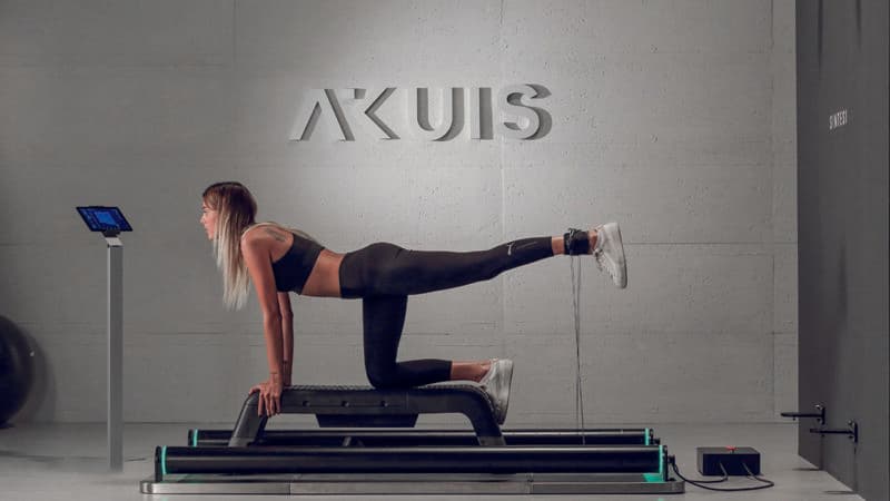 Come allenarsi ovunque e nel modo giusto con la palestra digitale targata Akuis