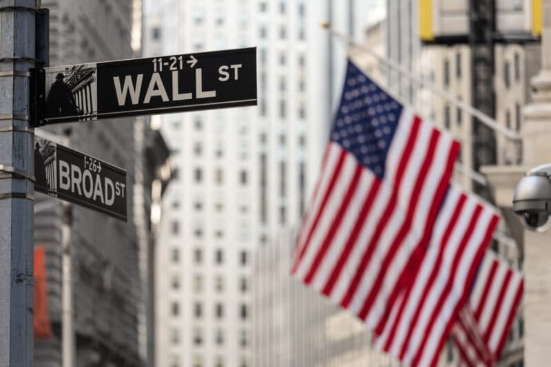 Il disgelo sui dazi Usa-Cina fa volare la Borsa. Bezos, Musk e Zuckerberg guadagnano oltre 40 miliardi di dollari