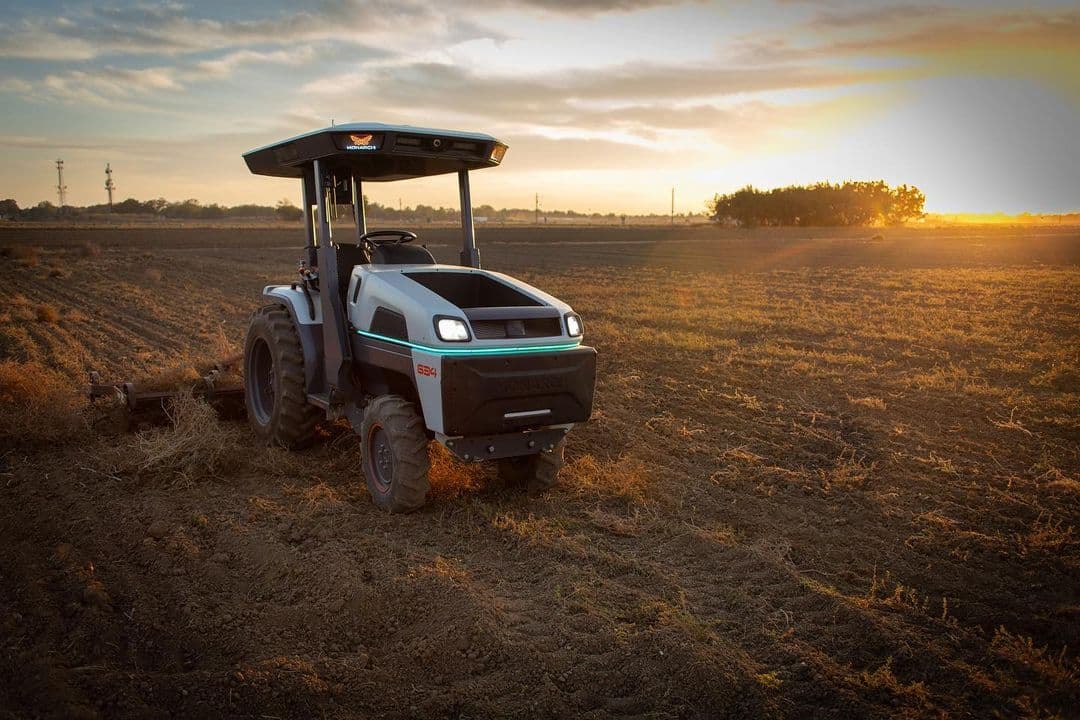 Arrivano i contadini robot: una startup ha raccolto 20 milioni per costruire trattori elettrici a guida autonoma