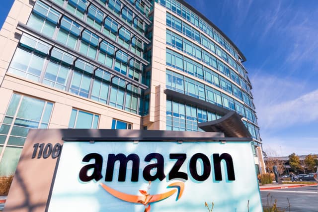 Amazon lancia il concorrente di Shein e Temu: i prodotti costeranno meno di 20 dollari