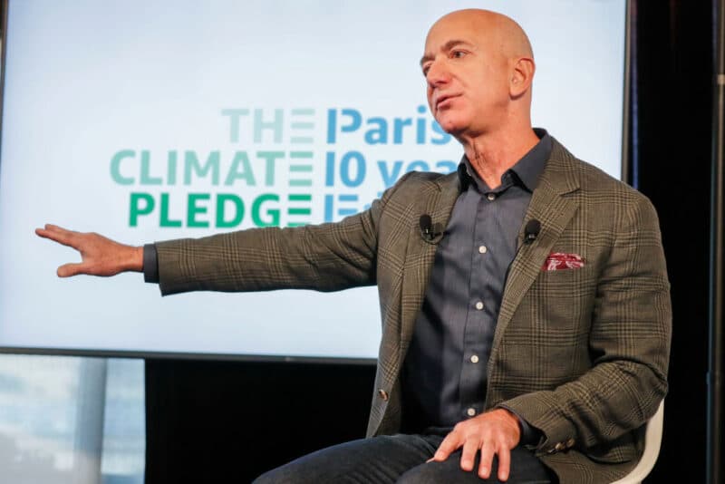 Che cosa fanno (veramente) le 10 persone più ricche del mondo per combattere i cambiamenti climatici