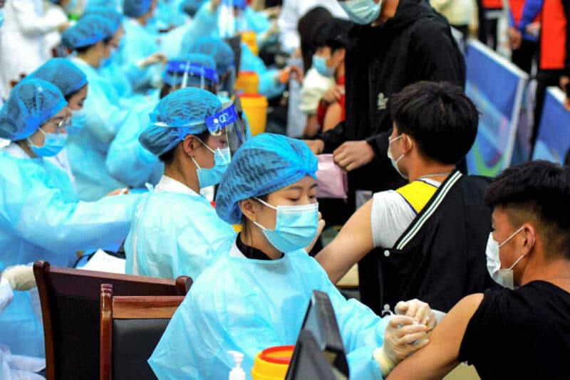 In Cina c'è un nuovo magnate miliardario dei vaccini