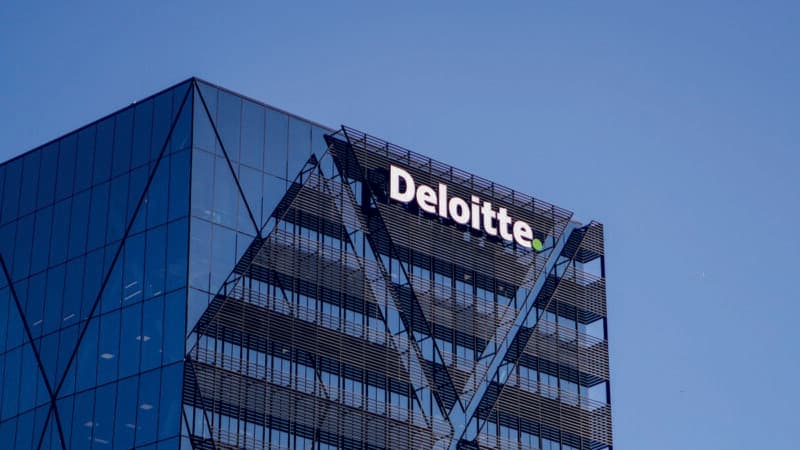 Deloitte punta sull'intelligenza artificiale generativa con una nuova divisione di oltre 100 esperti