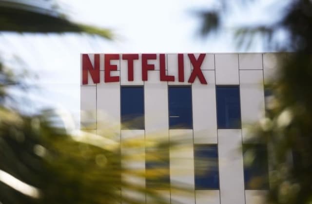 Netflix da record: gli oltre 300 milioni di abbonamenti spingono le azioni sui massimi