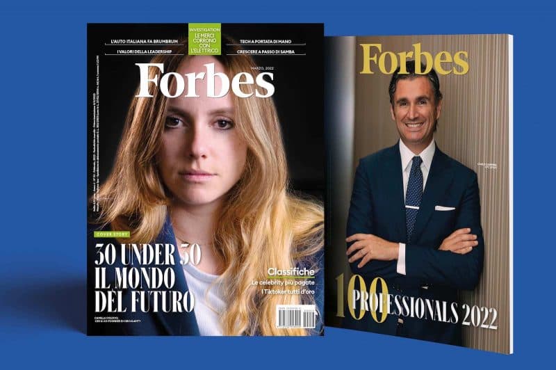 Forbes di marzo in edicola con gli under 30 del 2022. In allegato i 100 Professionals