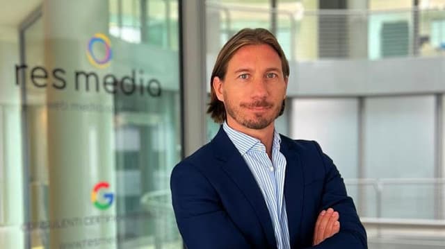 In che modo questa società informatica sviluppa app come se fossero aziende online