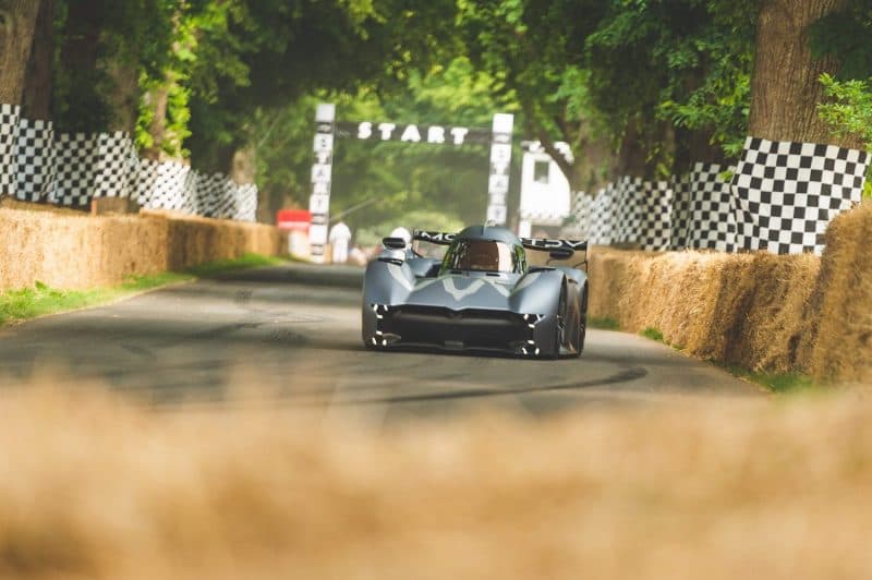McMurtry Spéirling, la mini hypercar che sembra una batmobile e ha la migliore accelerazione del mondo