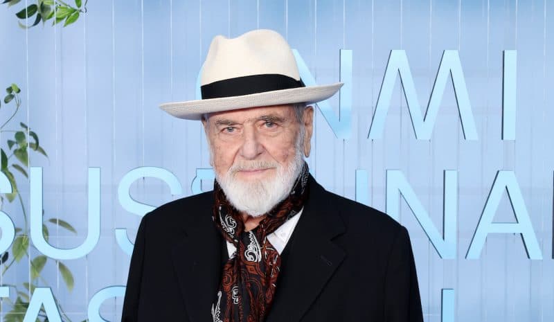 Una mostra a Milano celebra il padre fondatore dell'arte povera Michelangelo Pistoletto