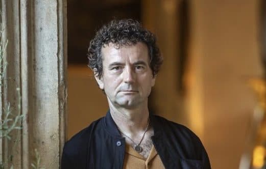 La "comunicazione musicale" di Tony Sasa, l'imprenditore vitivinicolo che lavora con Il Palagio di Trudie Styler e Sting.