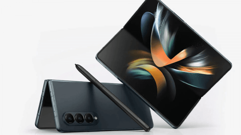 Smartphone pieghevoli, più sottili e performanti: le nuove soluzioni di Samsung
