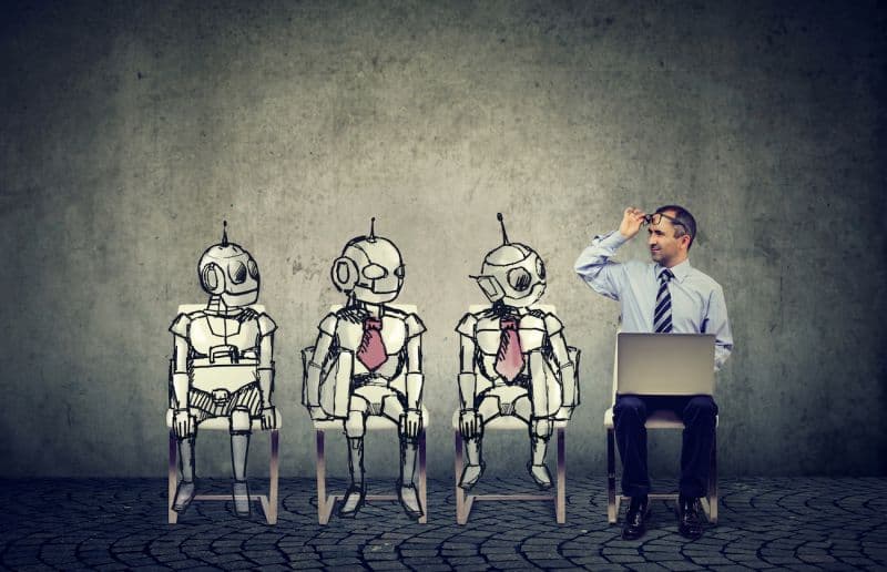 I dirigenti d'azienda di tutto il mondo pensano che l'IA non farà perdere posti di lavoro