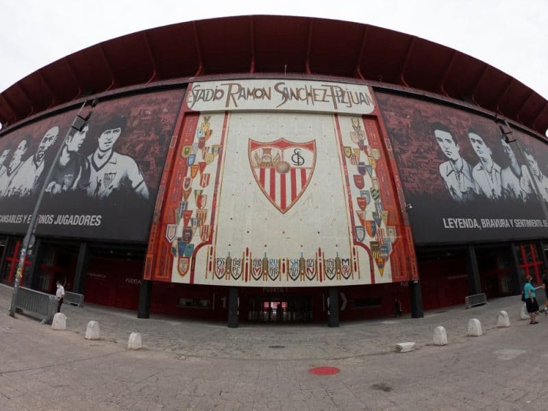 Il Siviglia si affida a IBM e all'intelligenza artificiale per scovare i talenti nel calcio