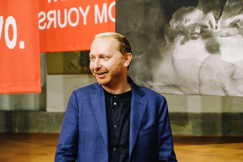 La mostra di Yayoi Kusama a Bergamo raccontata dal curatore Stefano Raimondi