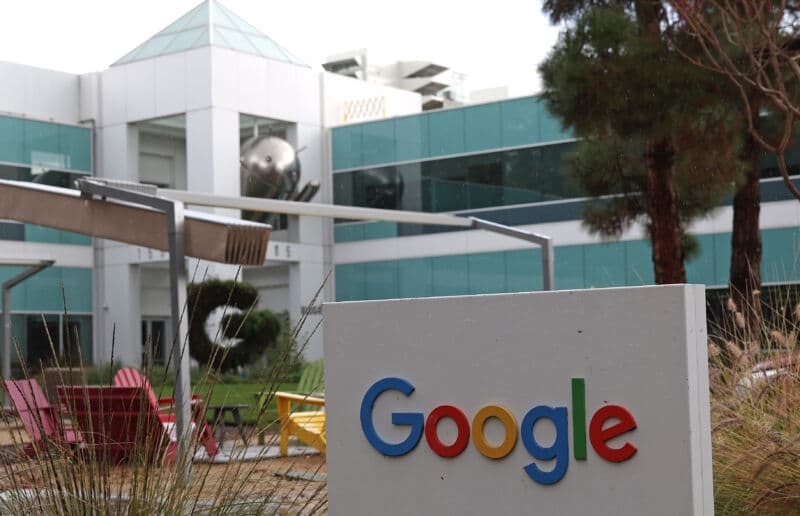 Google punta sulla cybersecurity: pronta ad acquistare Wiz per 23 miliardi di dollari