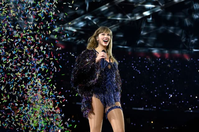 Da Steven Spielberg a Taylor Swift: chi sono le celebrità miliardarie nel 2025