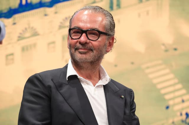 Lvmh entra in Moncler: il brand di Remo Ruffini vola a Piazza Affari