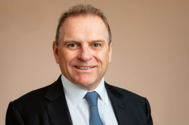 Hilton apre due nuovi hotel a Roma e Napoli. Simon Vincent: "Italia mercato strategico"