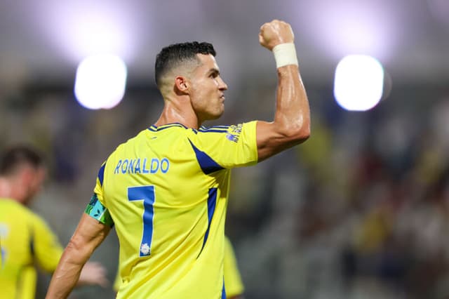 A 39 anni CR7 è ancora il calciatore più pagato al mondo: la top ten