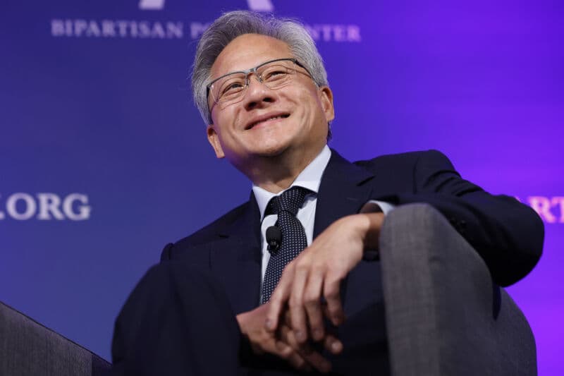 Il ceo di Nvidia Jensen Huang è per la prima volta nella top ten dei più ricchi al mondo