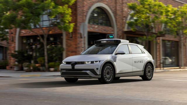 Hyundai e Waymo insieme per la guida autonoma nel suv elettrico Ioniq 5