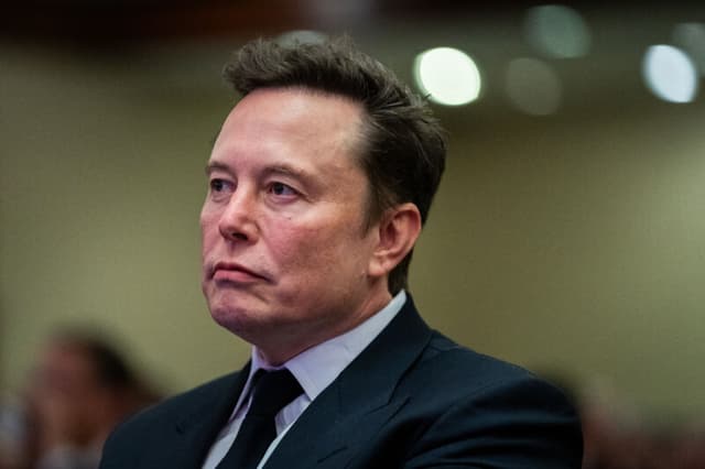 In un mese il patrimonio di Elon Musk è diminuito di 43 miliardi di dollari