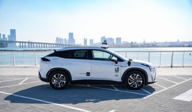 Uber e WeRide insieme per i robotaxi ad Abu Dhabi