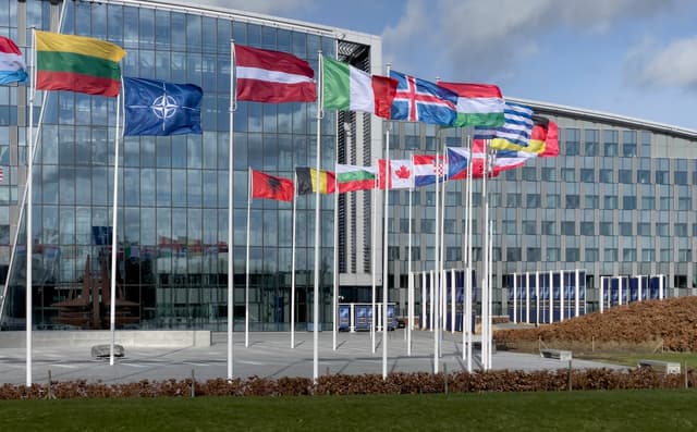 Quanto dovrà spendere l'Europa nella Difesa se gli Usa smetteranno di proteggerla