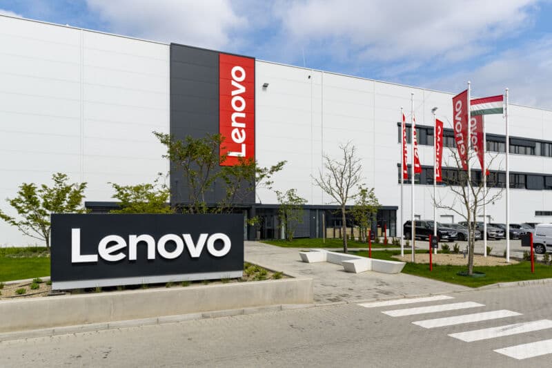 Intelligenza artificiale e infrastrutture sostenibili: Lenovo ha registrato una crescita del 21% nei ricavi annuali