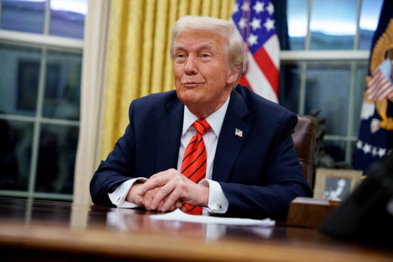 Trump annuncia la sospensione dei dazi: la cronologia di quello che hanno detto dalla Casa Bianca