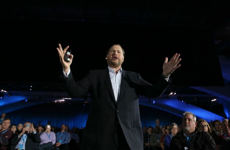 Il miliardario fondatore di Salesforce Marc Benioff investirà 1 miliardo di dollari a Singapore