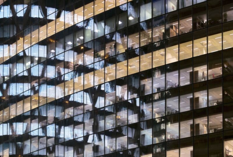 Il 54% delle aziende non fa niente per favorire il rapporto tra generazioni diverse sul lavoro