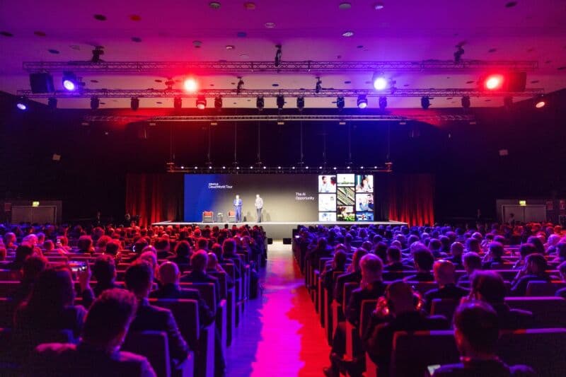 Il CloudWorldTour di Oracle fa tappa a Milano. L'IA al centro delle sessioni