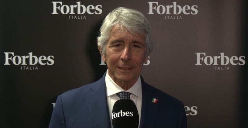 Andrea Abodi al Vinitaly: "Il valore della terra, della tradizione e degli eventi sportivi per promuovere l'Italia"