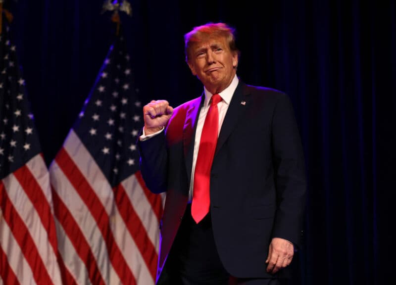 La grande scommessa di Trump: svalutare il dollaro per rilanciare la manifattura