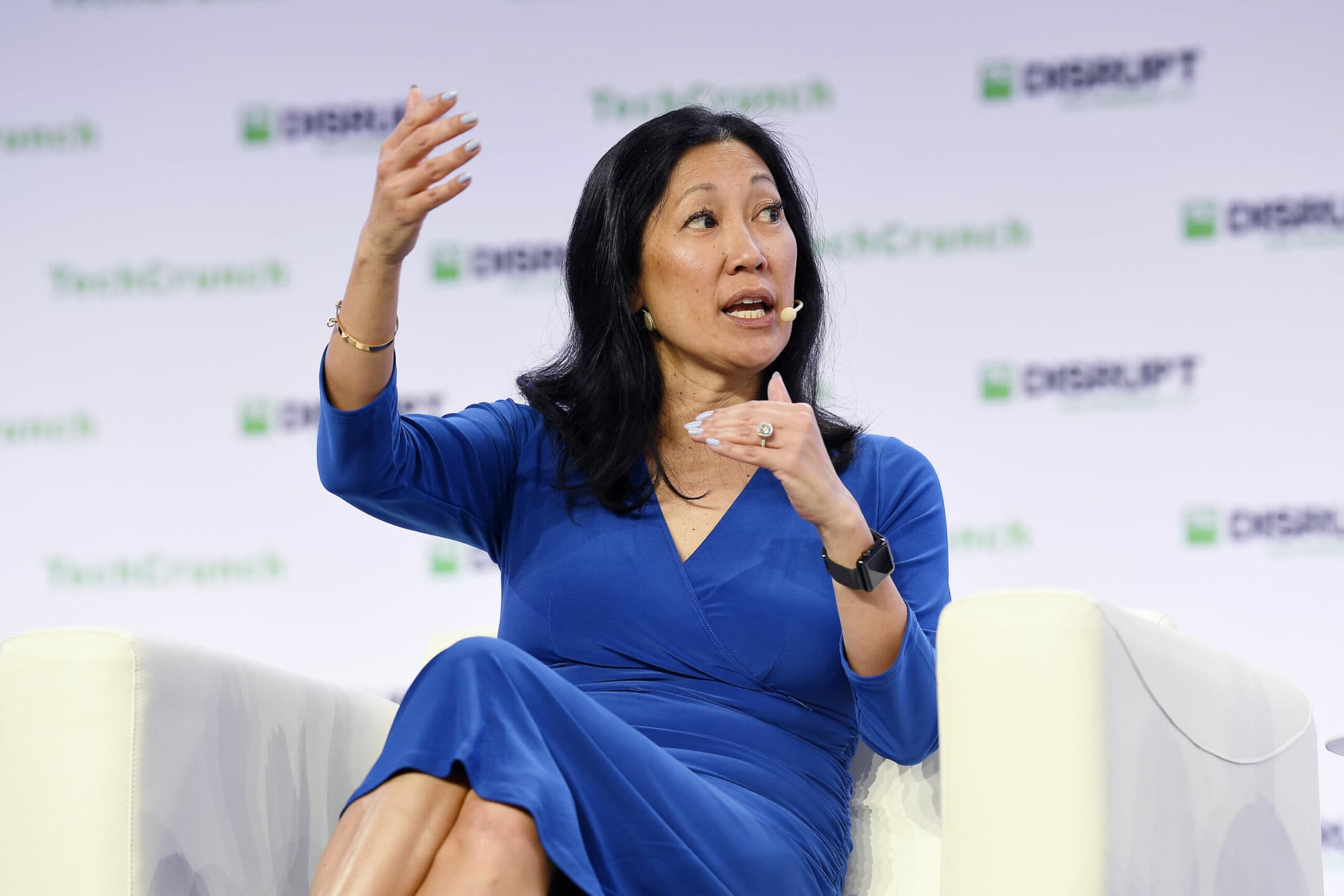 CEO, manager, investitori e politici: i protagonisti delle classifiche Billionaires di Forbes scandiscono la vita di tutti i giorni con parole e decisioni. Su Forbes.it raccontiamo da un punto di vista inedito le storie di successo delle persone più ricche del mondo.