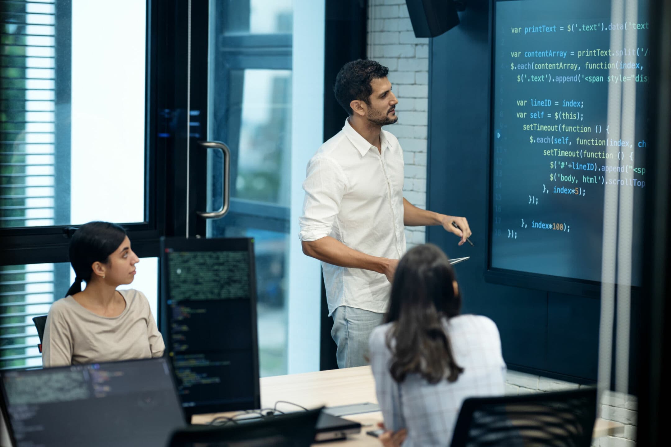 Leadership, IA e capitale umano: perché il futuro del lavoro si gioca sull’equilibrio tra tecnologia e identità